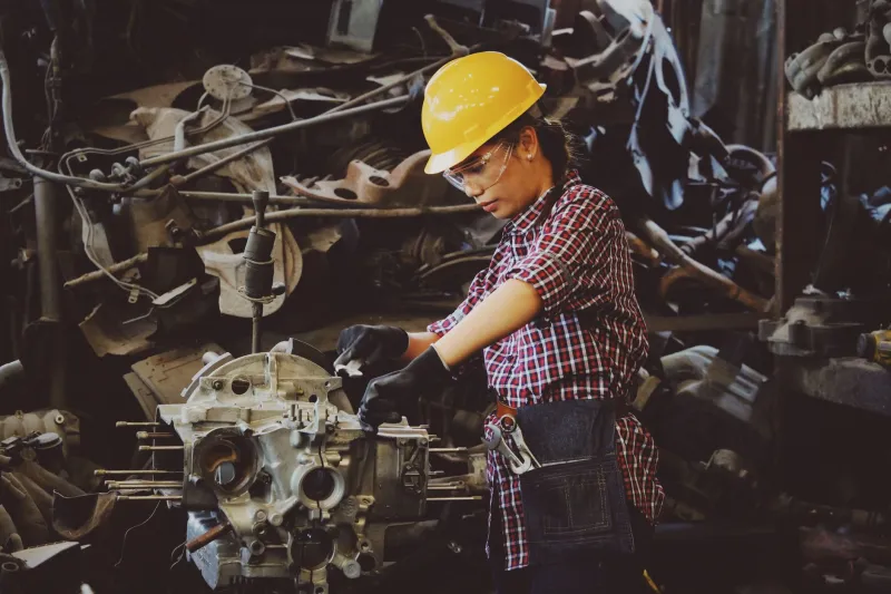 The Hands Behind the Hours: Meet the Technicians Who Keep Forty-Year-Old Machines Running Like New